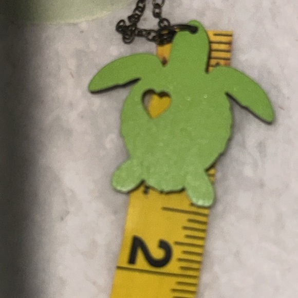 Unpossible Cuts Necklace Laser-cut Wood Pendant Sea Turtle Wooden Jewelry - Picture 9 of 9